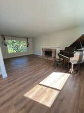 1956 Parrott Dr in San Mateo, CA - Building Photo - Building Photo