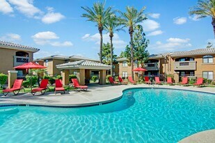 Reserve at Arrowhead in Glendale, AZ - Building Photo