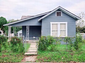 2318 Ruiz St in San Antonio, TX - Building Photo
