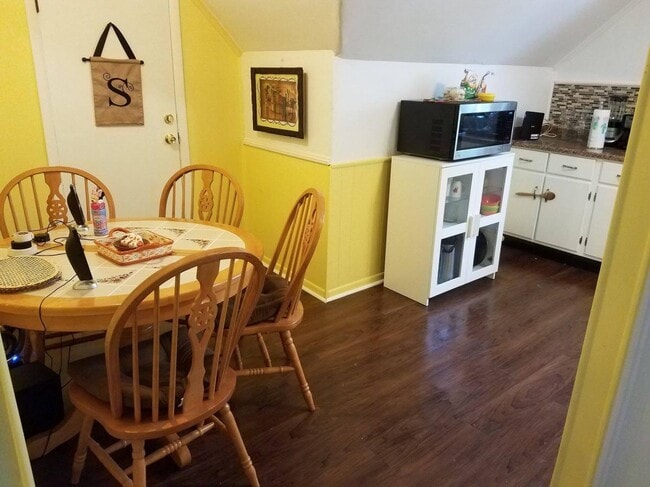 21 Watts St, Unit 3rd Floor in Malden, MA - Building Photo - Building Photo