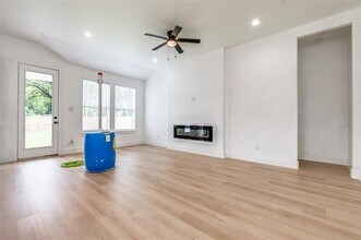 1605 Pine St in Dallas, TX - Building Photo - Building Photo