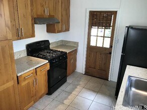 321 Judd St in Honolulu, HI - Building Photo - Building Photo