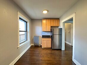 3602 W Sunnyside Ave, Unit 4 in Chicago, IL - Foto de edificio - Building Photo