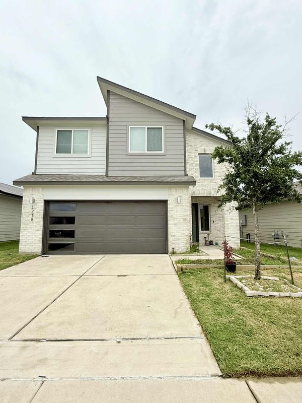 property at 1218 Amistad Lp