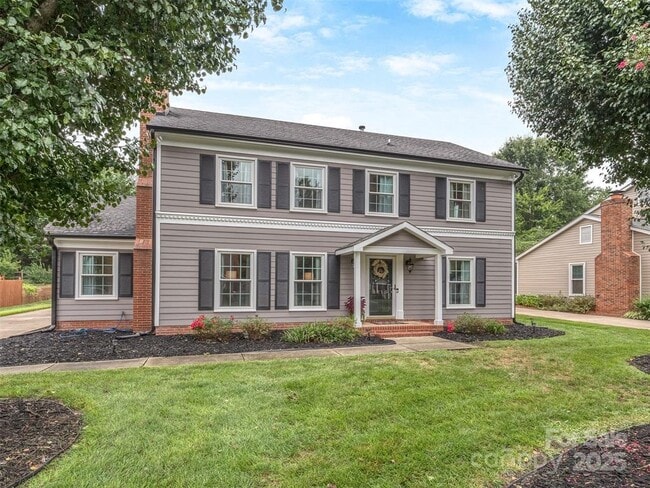 property at 8715 Parkchester Dr