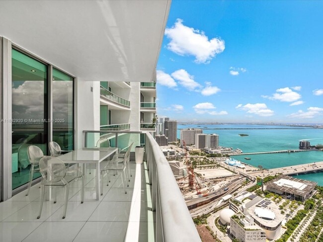 900 Biscayne Blvd in Miami, FL - Building Photo - Building Photo