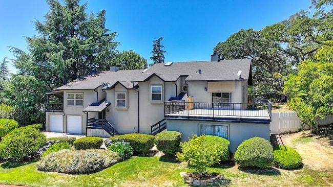 11217 Mountain View Ct in Auburn, CA - Building Photo - Building Photo