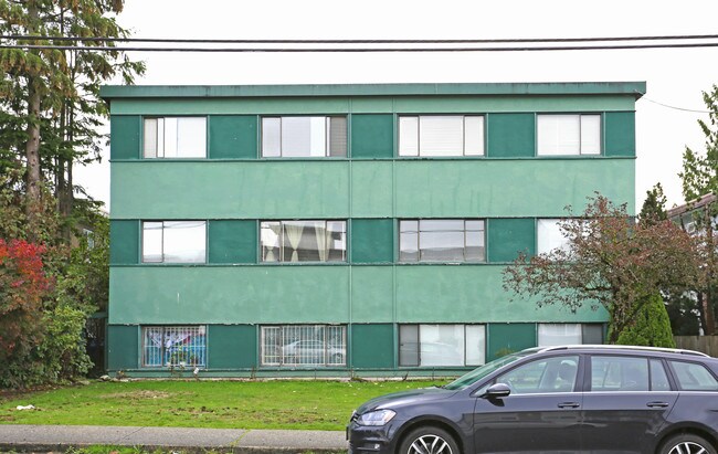 6692 Sussex Av in Burnaby, BC - Building Photo - Building Photo