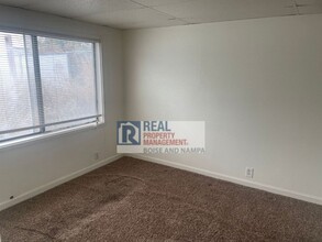 207 20th Ave S in Nampa, ID - Building Photo - Building Photo