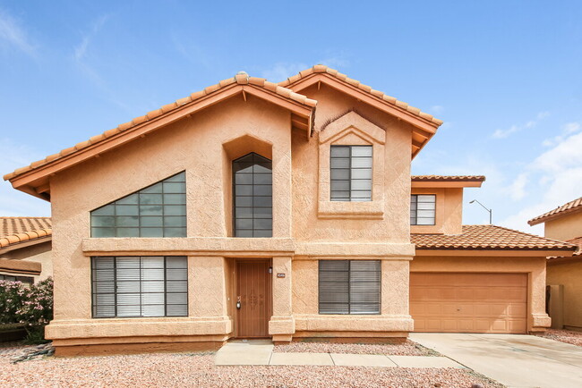 property at 4546 E Villa Theresa Dr