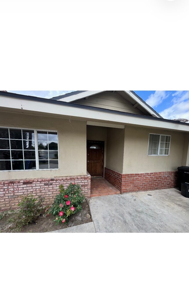 property at 7711 Sausalito Ave