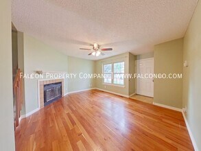 8047 Lexington Park Dr in Colorado Springs, CO - Building Photo - Building Photo