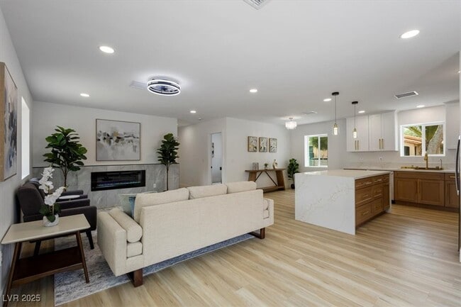 property at 7724 Rancho Destino Rd