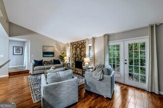 2660 Indian Lake Dr in Marietta, GA - Building Photo - Building Photo