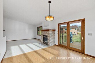 5116 Stoney Creek Ct in Rapid City, SD - Building Photo - Building Photo