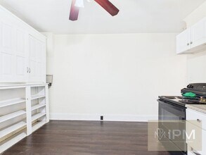 28 N Grant St in Manheim, PA - Building Photo - Building Photo