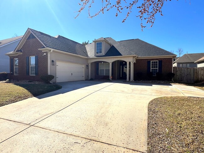 210 Hearthwood Dr in Kathleen, GA - Building Photo - Building Photo