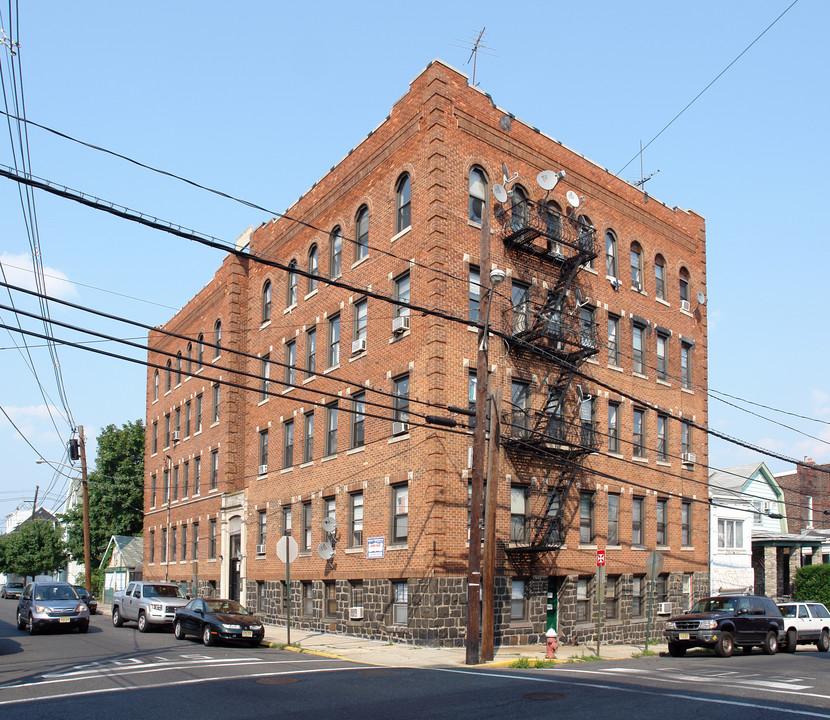 7202 Palisade Ave in North Bergen, NJ - Foto de edificio