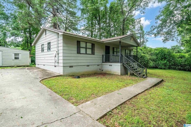 133 Persimmon St in Forestdale, AL - Building Photo - Building Photo