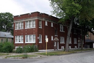 7655 S May Chicago, IL 60620 in Chicago, IL - Building Photo