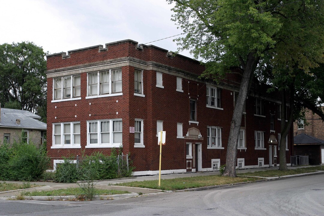 7655 S May Chicago, IL 60620 in Chicago, IL - Foto de edificio