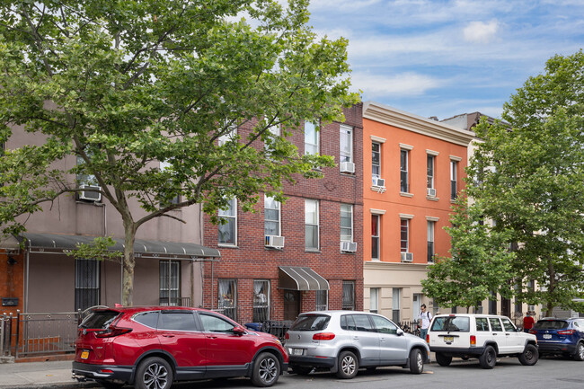 238 26th St in Brooklyn, NY - Foto de edificio - Building Photo