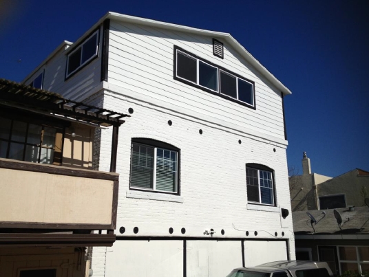 305 E Bay Apartments in Newport Beach, CA - Building Photo - Building Photo