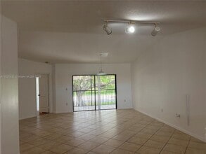 9620 SW 138th Ave in Miami, FL - Building Photo - Building Photo