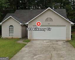 713 Kilkenny Cir in Lithonia, GA - Building Photo