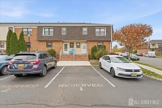 2606 Trafalgar Square in Hillsborough Township, NJ - Building Photo - Building Photo