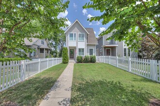 816 Benton Ave in Nashville, TN - Building Photo - Building Photo