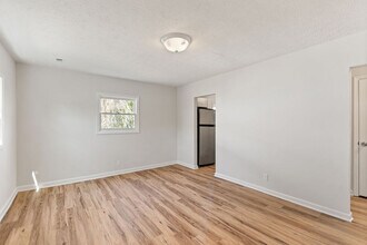 152 Hamilton Cir in Oak Ridge, TN - Foto de edificio - Building Photo