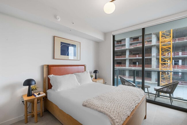 11 NE 6th St, Unit SI ID1373680P