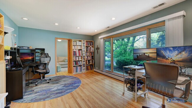 2226 Shannondale Dr in Libertyville, IL - Building Photo - Building Photo