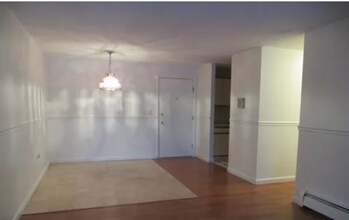 5 Strawberry Bank Rd in Nashua, NH - Building Photo - Building Photo