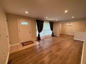 180 Montclair Ave in Pittsburgh, PA - Building Photo - Building Photo
