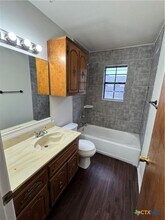 106 Sagemont Ave in Victoria, TX - Building Photo - Building Photo