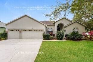 2620 Abbey Grove Dr in Valrico, FL - Building Photo