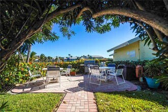 5532 NE Gulfstream Way in Stuart, FL - Building Photo - Building Photo