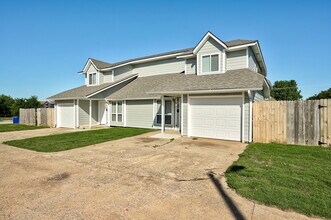729 Vicksburg Ave in Norman, OK - Building Photo - Building Photo