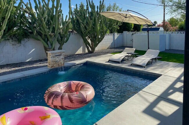 8701 E Montebello Ave in Scottsdale, AZ - Building Photo - Building Photo