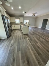 10416 Hillmont Ave in Baton Rouge, LA - Building Photo - Building Photo