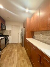 206 Hancock Ave in Jersey City, NJ - Foto de edificio - Building Photo