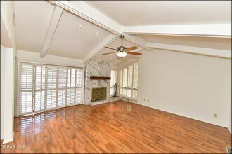 5852 Mira Serena Dr in El Paso, TX - Building Photo - Building Photo