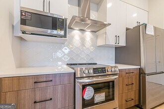 112 Rogers St NE in Atlanta, GA - Building Photo - Building Photo