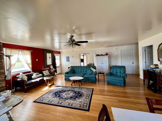 2971 NY-10 in Summit, NY - Building Photo - Building Photo