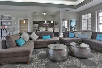 Stargate West in Tucson, AZ - Building Photo - Interior Photo