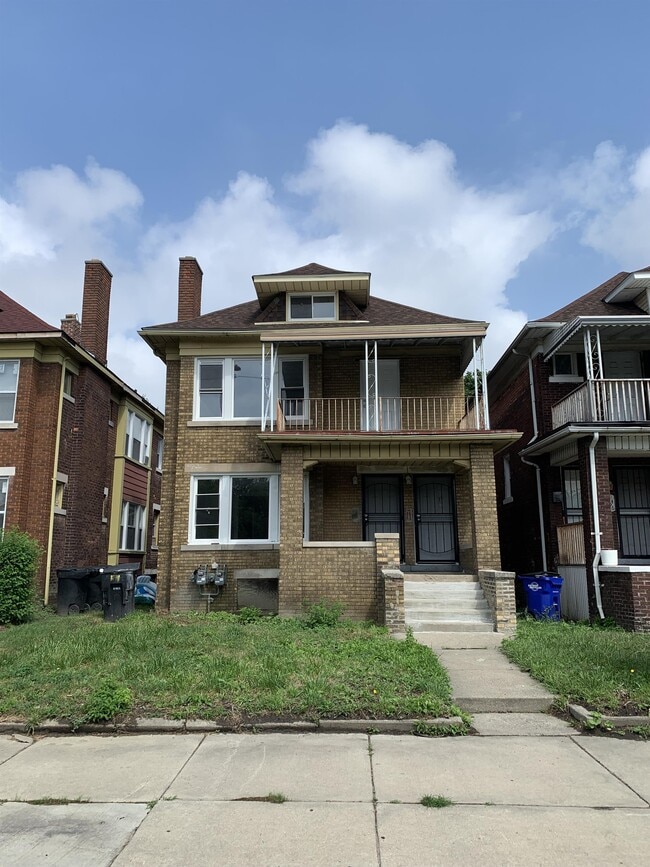 property at 1500 Clairmount Ave