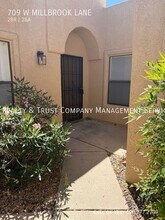709 W Millbrook Ln in Tucson, AZ - Building Photo - Building Photo