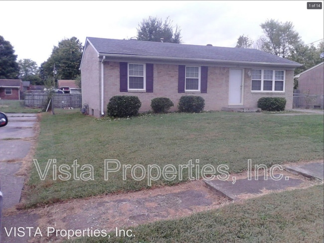 131 Sanna Dr in Louisville, KY - Building Photo - Building Photo
